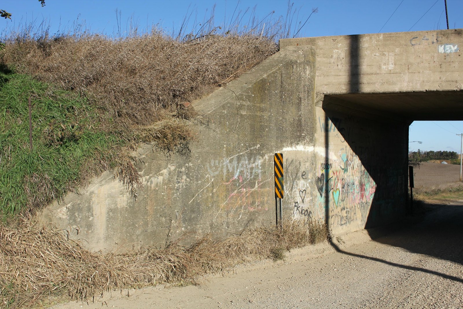 Southwest wing wall